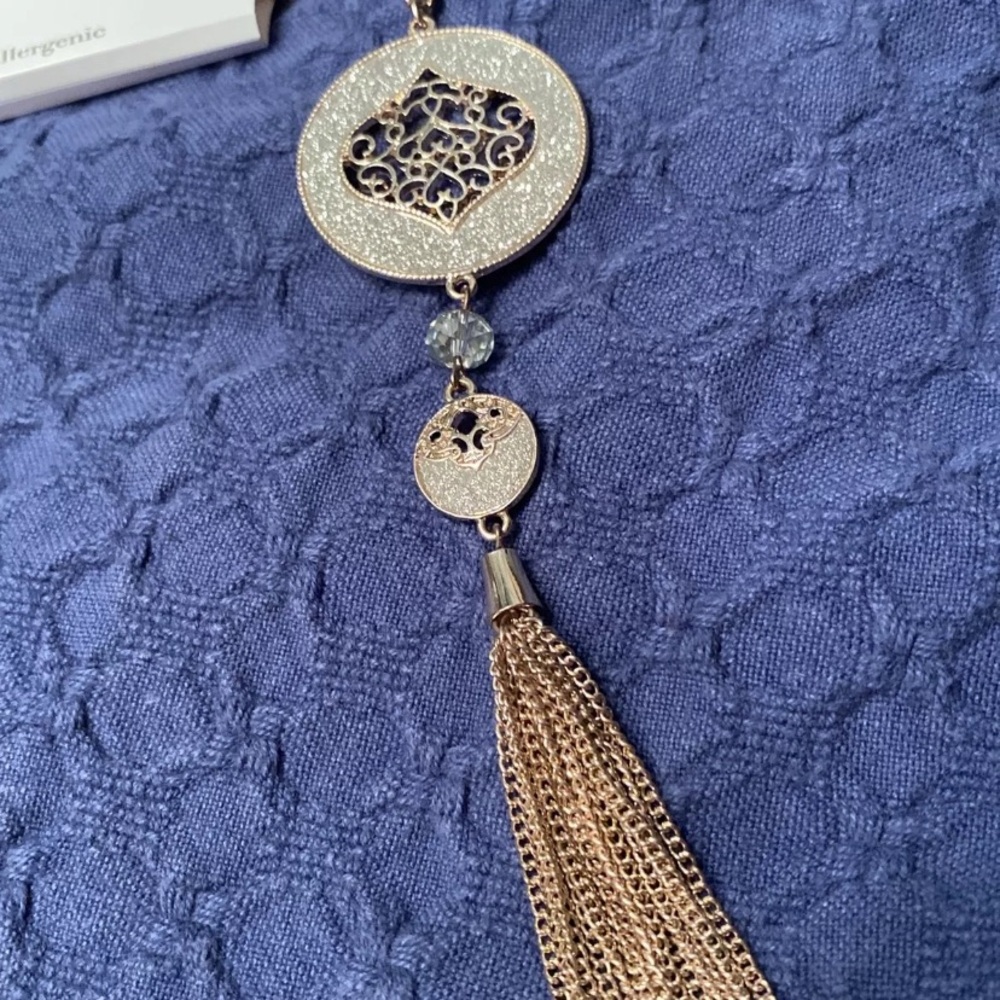 Charming Charlie Round Rhinestone Pendant Rose Gold Tone Chain Tassel Necklace